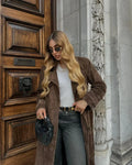 Dames retro suède trenchcoat met elegante pasvorm – Isabelle