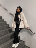 Kort Teddy Vest met Knusse Warmte – Mila