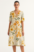 Bloemenjurk met ademende stof en elegante pasvorm – Nicka