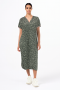 Zomerjurk met luipaardprint en V-hals – Sophie