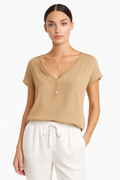 Zomers dames T-shirt met flatterende snit – Lotte