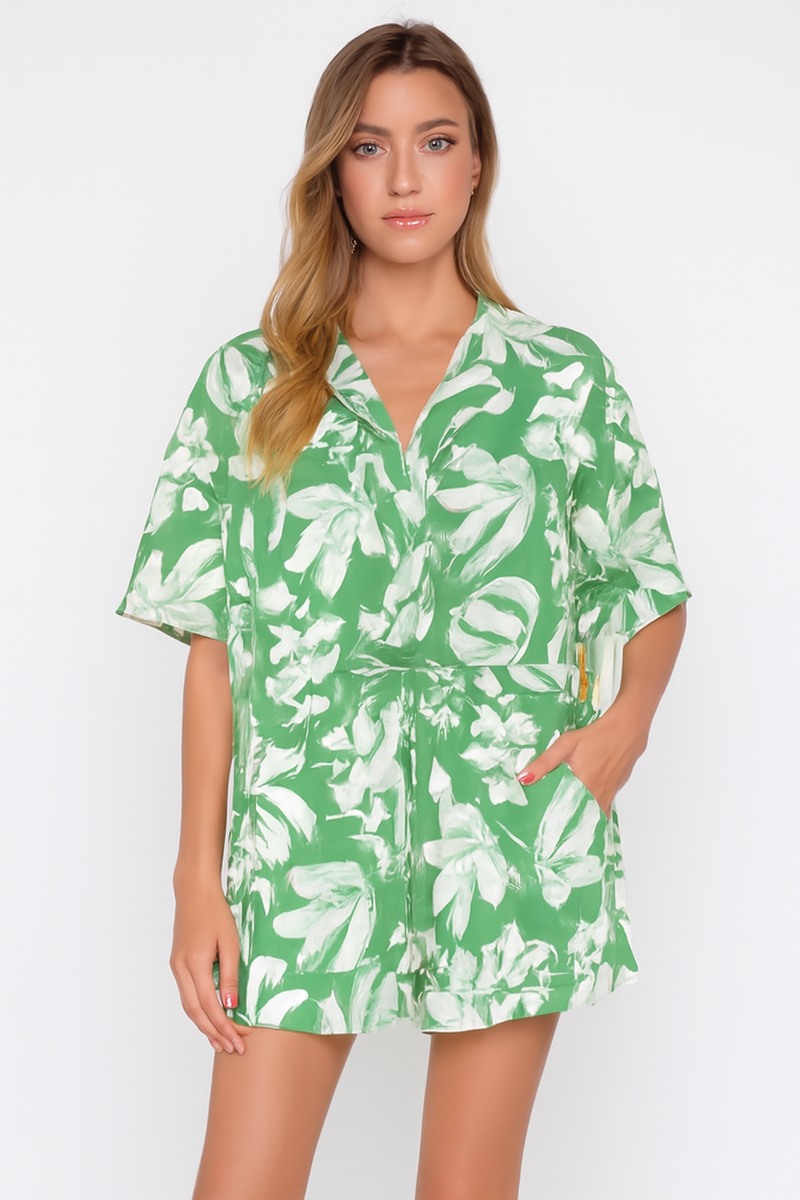 Zomerse dames set met abstracte print en shorts – Calista