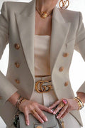 Dubbelrijige Blazer met Gouden Knopen – Wanya