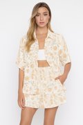 Zomerse dames set met abstracte print en shorts – Calista