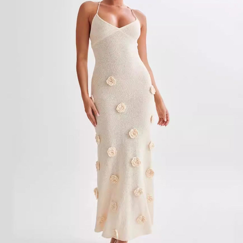 Gebreide Maxi Jurk met Open Rug en Bloemendetails – Luna