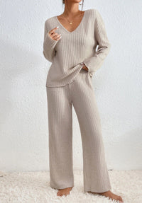 Geribbelde Lounge Set Met V-Hals Elegantie – Noor
