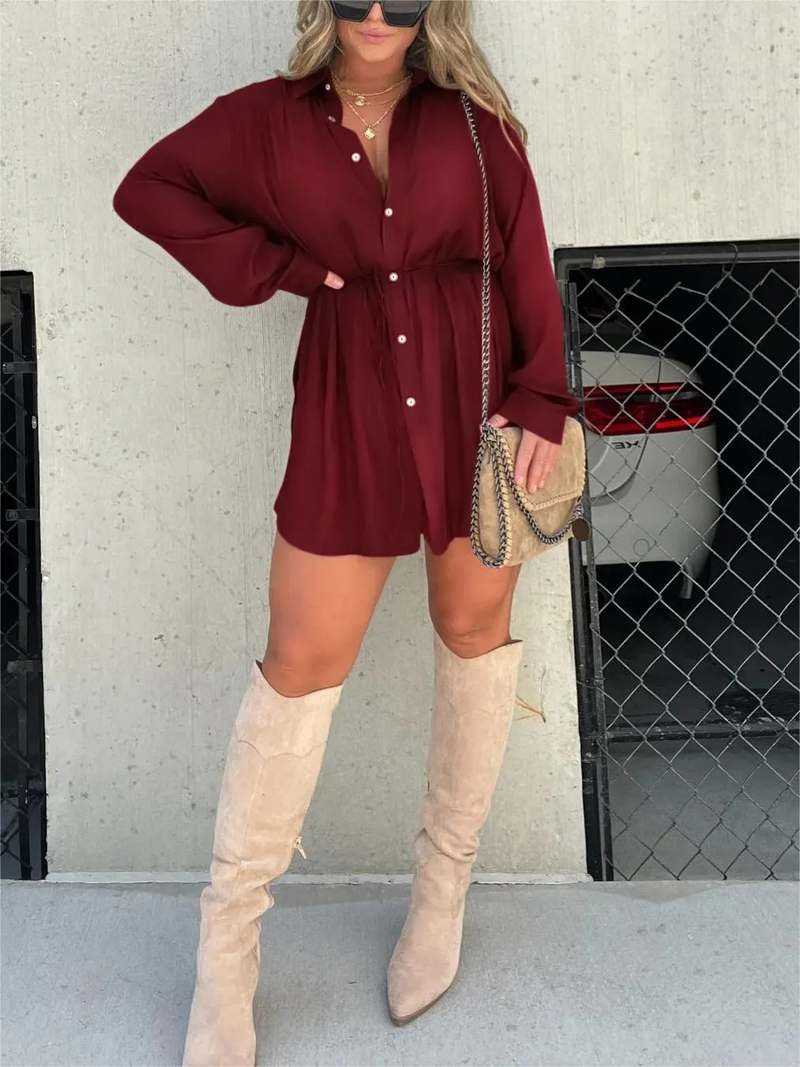 Korte dames romperjurk met tailleceintuur en shorts – Elina