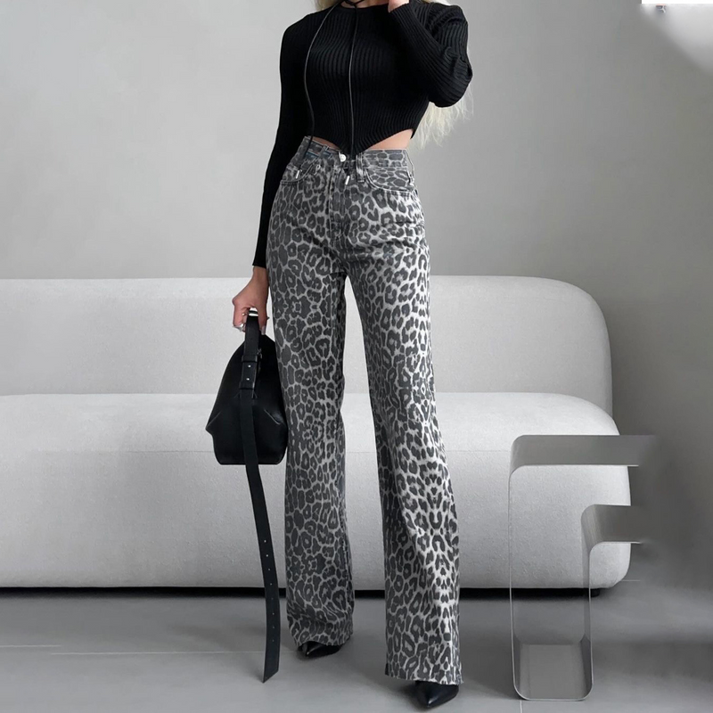 Wijde pijpen jeans met luipaardprint – Mila