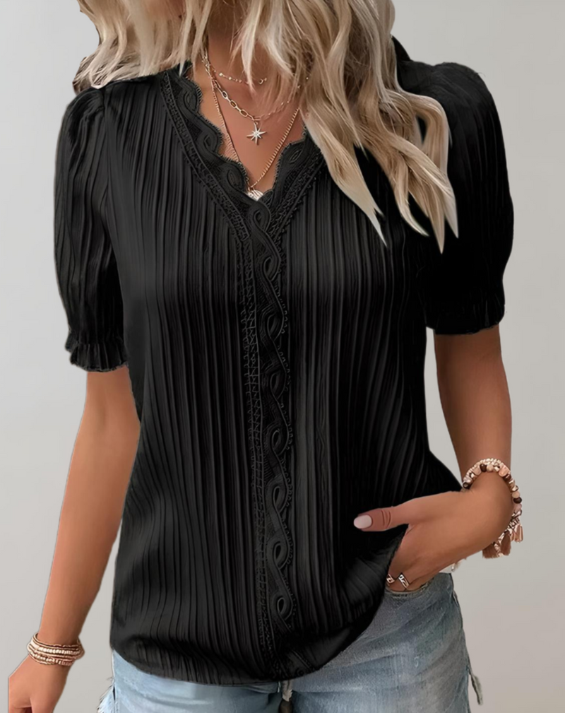 Elegante top met pofmouwen en kanten details – Sophie