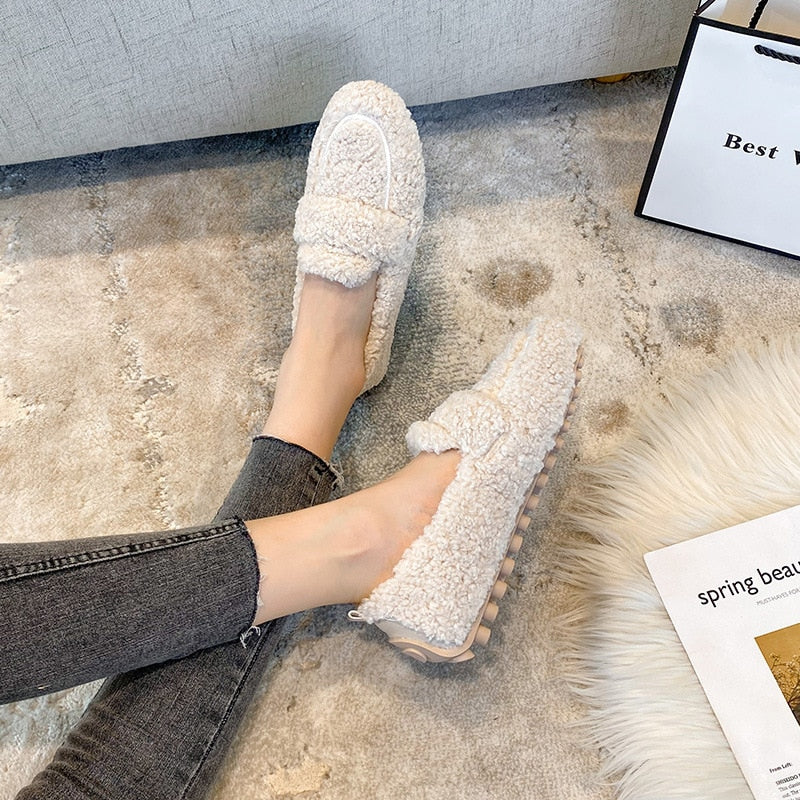 Pluche Pantoffels voor Warmte en Comfort Thuis – Berber