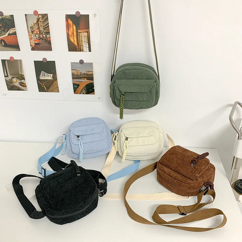 Corduroy crossbody tas met vakken en verstelbare band – Lumira