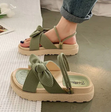 Wandelsandalen voor buitenavonturen met grip en comfort - Maud