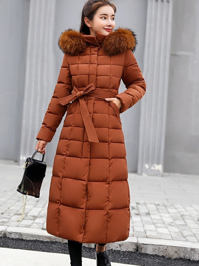 Elegante getailleerde winterjas met lange snit – Evelyne