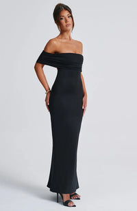 Off-shoulder maxi jurk met open rug en plooien – Valeria
