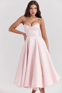Satijnen midi jurk met tule rok en sweetheart hals – Elara