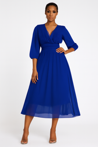 Zijdezachte chiffonjurk met elegante pasvorm – Abelya
